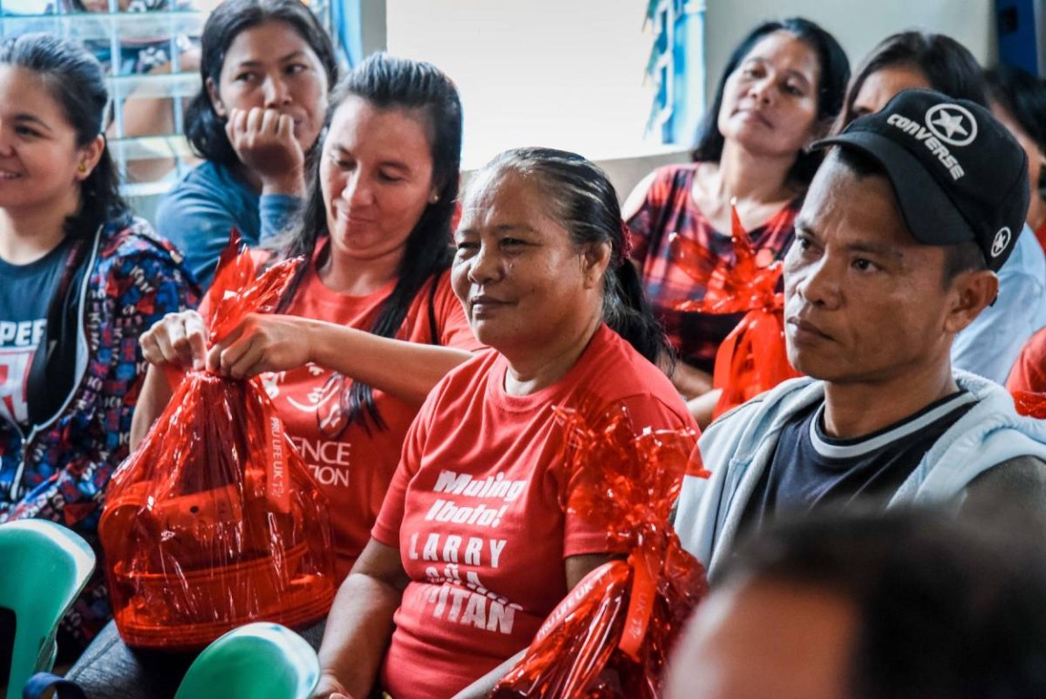 Pru Life UK Celebrates Christmas In Bantayan