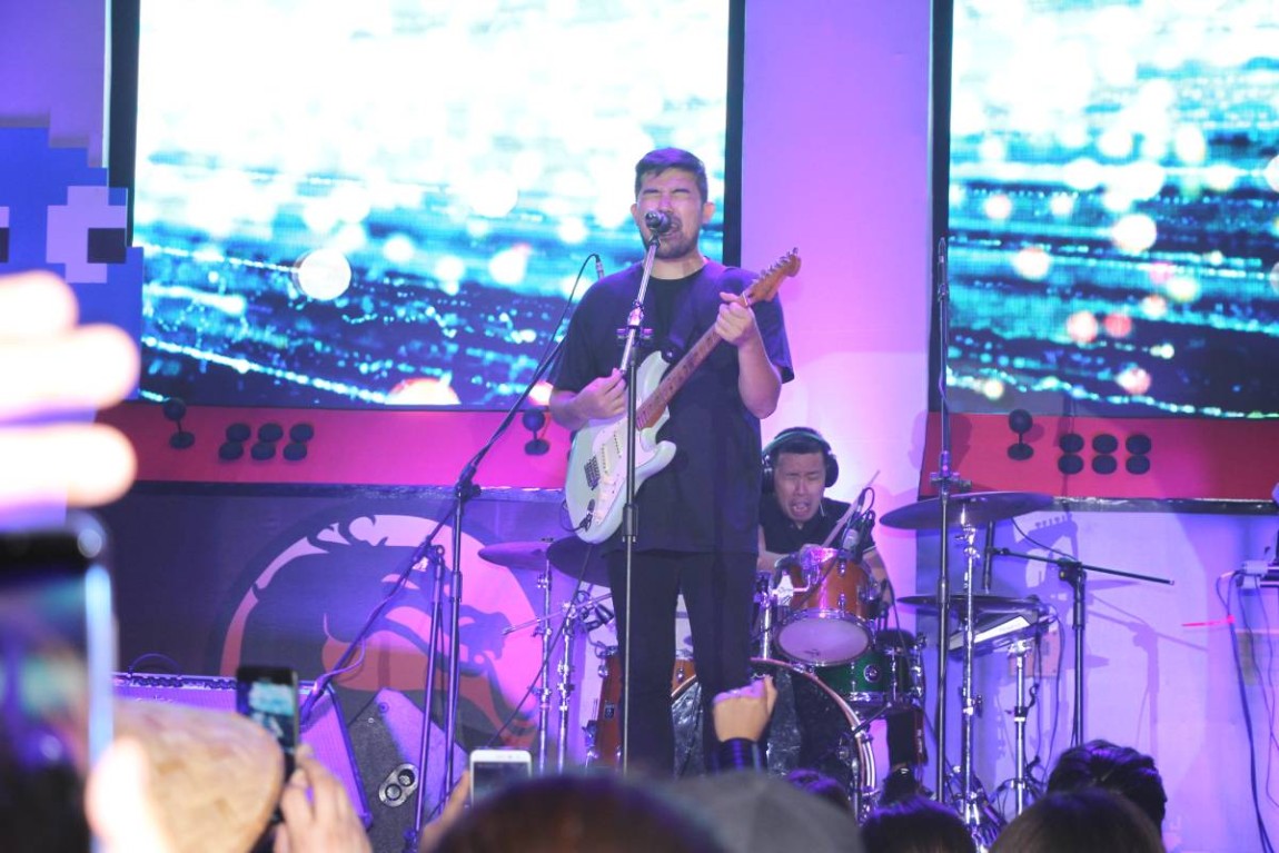 Hale performing at CDO leg of the kick-off