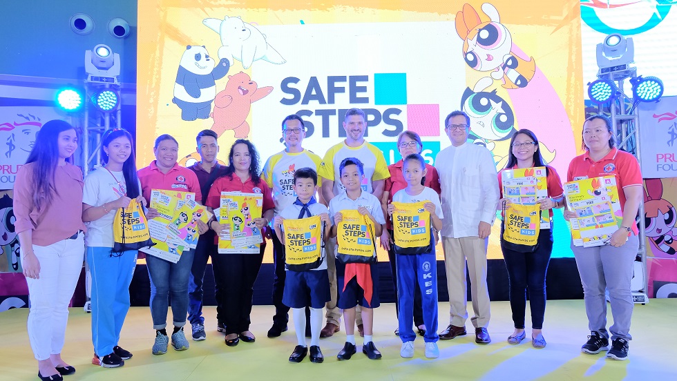SAFE STEP Kids posing with their Cha-Ching kits
