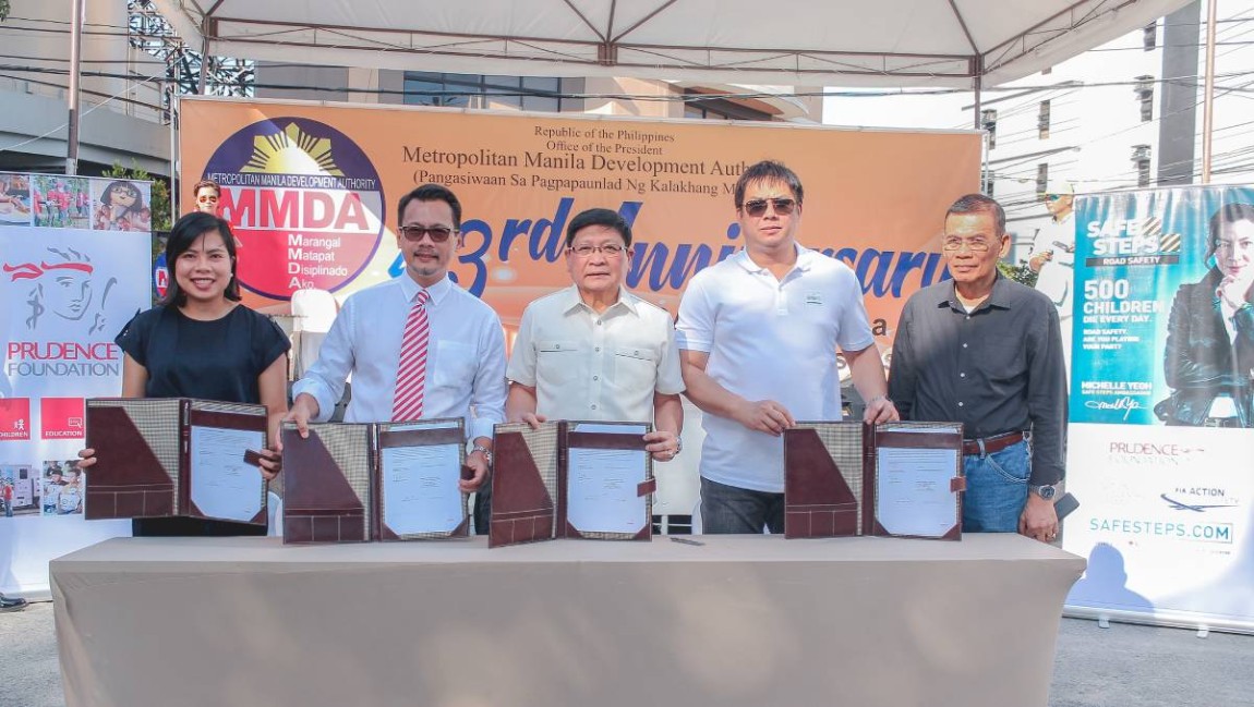 Officers at the MOA signing ceremony