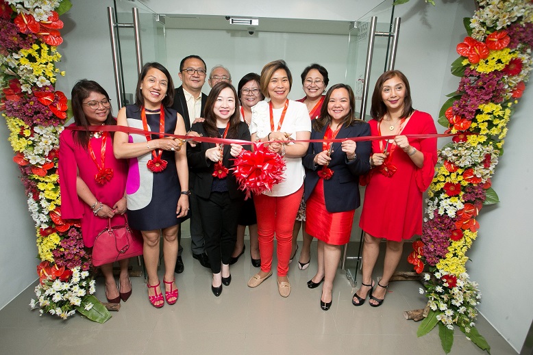 Ribbon cutting at the Ayala North Exchange