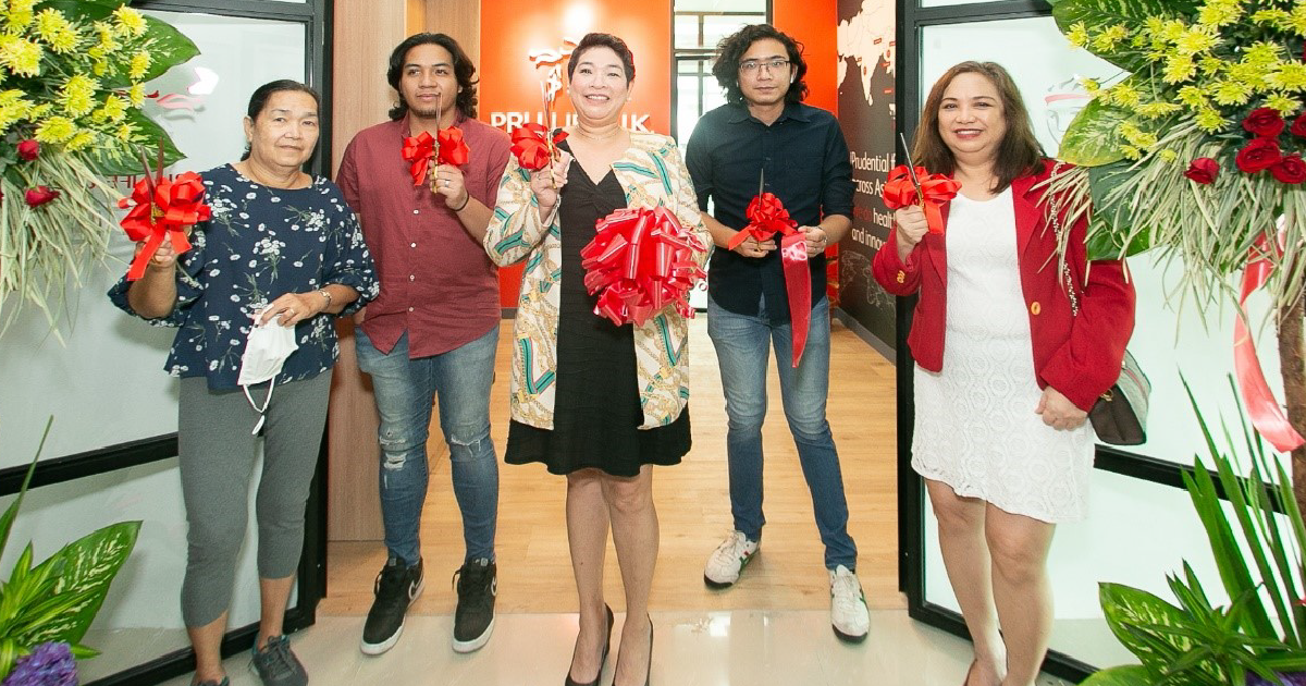 Southern summit group photo